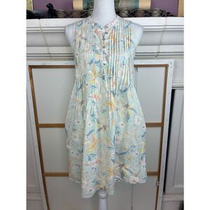 Faherty Pastel Floral Pintuck babydoll Sundress Size 4-6 w/ shell buttons🩷